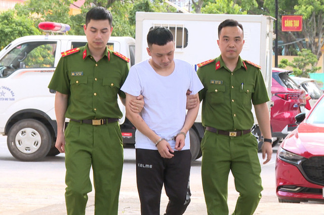 Đối tượng Lê Chung Tài tại cơ quan Công an. 22233.jpg