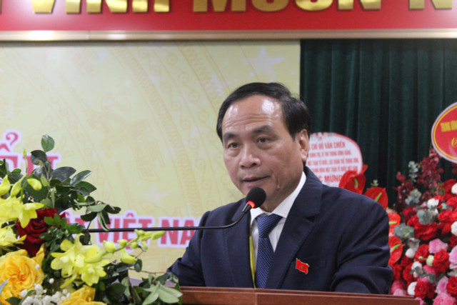 PGS.TS Phạm Ngọc Linh, Phó Bí thư thường trực Đảng ủy, Phó Chủ tịch Liên hiệp Hội Việt Nam trình bày báo cáo tại Đại hội. cef434c7-e687-475d-99c8-4187271e31f7.jpg