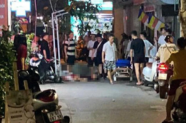 Nam thanh niên rơi từ tầng 4 xuống đất bị thương nặng