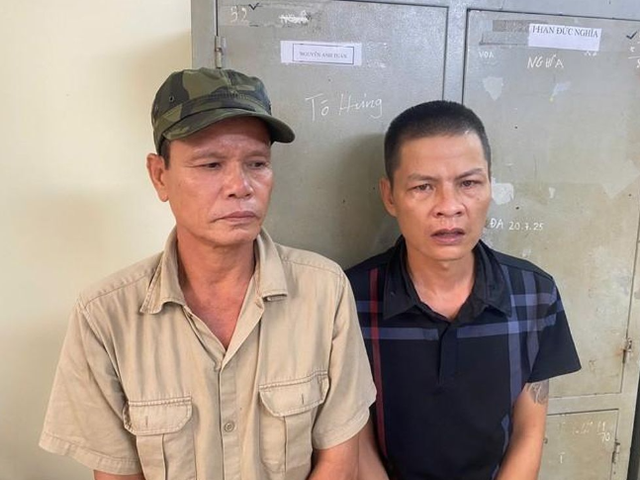 Hai đối tượng Trần Quốc Huy và Phạm Văn Thắng tại cơ quan Công an. capture-6374.png