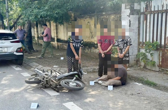 Công an dựng lại hiện trường vụ cướp. capture-9783.png