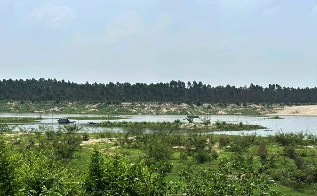 Cứu 4 học sinh đuối nước ở Phú Thọ, người đàn ông tử vong
