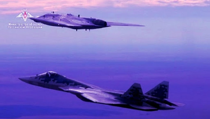"Những khả năng của UCAV Hunter được yêu cầu là có thể và thậm chí phải vượt qua hoàn toàn hàng phòng thủ của kẻ thù. Với những mục đích này, tên lửa siêu thanh trang bị cho nó là hoàn toàn phù hợp".
