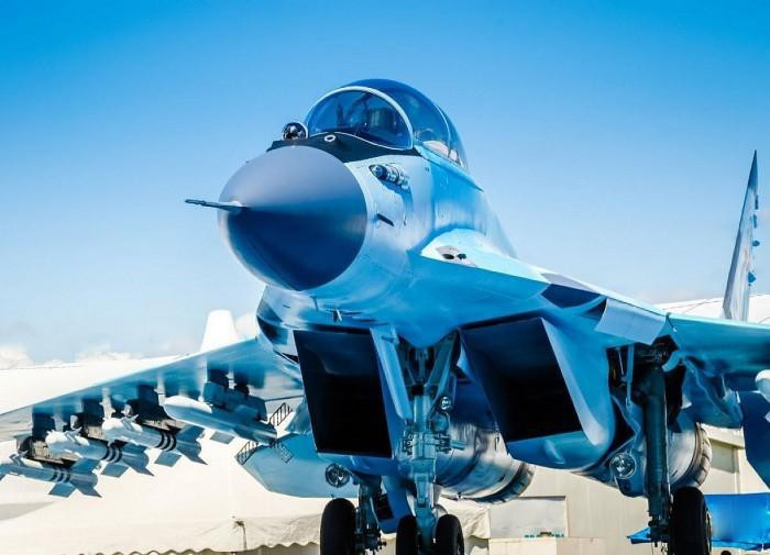"Ngoài ra việc triển khai MiG-35 tại căn cứ không quân Hmeimim và tham gia vào các trận chiến ở Syria sẽ giúp phi công có thêm kinh nghiệm. Giới chuyên gia Mỹ không loại trừ việc Nga sẽ sớm cung cấp tiêm kích MiG-35 cho Không quân Syria".