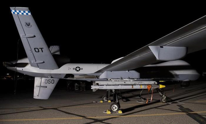 Loại tên lửa này là sản phẩm của tập đoàn vũ khí nổi tiếng Raytheon, Mỹ.