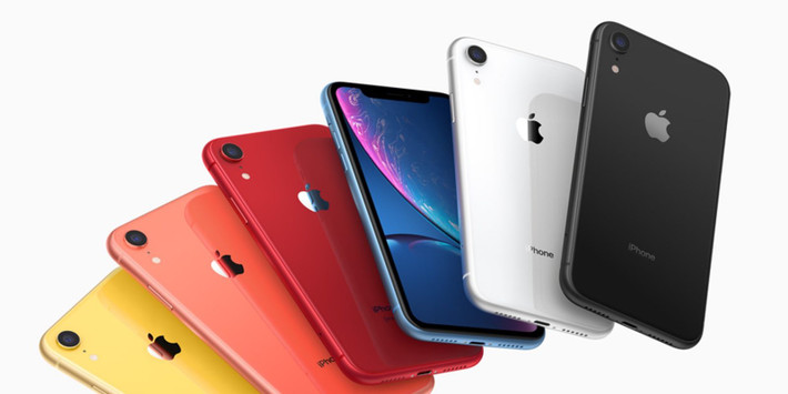 Theo tạp chí The Verge, nhà phân tích Ming-Chi Kuo cho rằng, 3 chiếc iPhone 5G sẽ ra mắt trong năm tới sẽ bao gồm các phiên bản có kích thước 5,4-inch, 6,7-inch, và 6,1-inch. Trong đó, phiên bản 6,1-inch sẽ được đóng vai trò “ngôi sao sang”, lĩnh xướng trọng trách phổ cập khách hàng, chiếm lĩnh thị trường giống như iPhone XR đã làm được ở châu Âu và châu Mỹ trong năm qua.