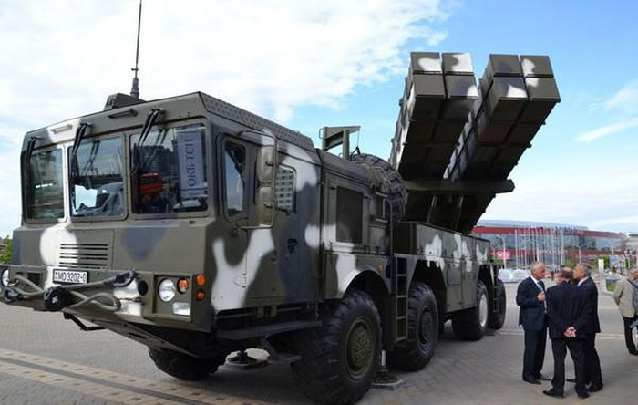 Cần nói thêm rằng Tổng thống Lukashenko từng hứa với Yerevan sẽ không bán vũ khí này cho Azerbaijan, tuy nhiên rõ ràng thương vụ trên vẫn diễn ra, hơn nữa số lượng tổ hợp Polonez đã bàn giao có thể khá lớn.
