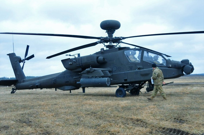 Các trực thăng AH-64 Apache này sẽ giúp bộ binh Ukraine dễ dàng hơn trong việc đập tan tuyến phòng thủ của ly khai miền Đông trong trường hợp nổ ra xung đột quân sự .