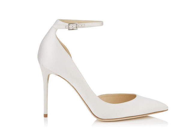 Một mẫu giày trông khá đơn giản của Jimmy Choo.