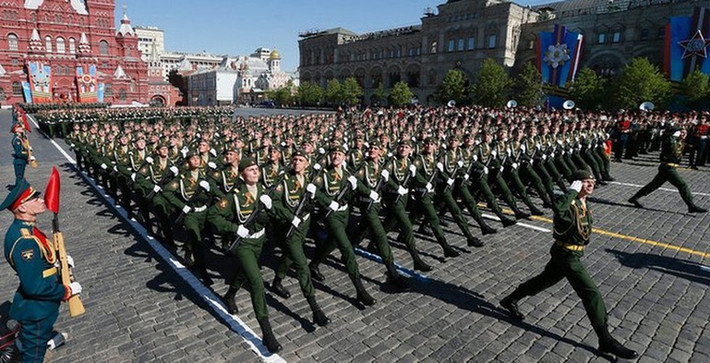 Trong diễn biến khác, Bộ trưởng Quốc phòng Nga - Đại tướng Sergei Shoigu, cho biết tại thời điểm này không có một ca lây nhiễm nào đối với virus corona mới được phát hiện trong quân đội Nga, tuy nhiên họ vẫn phải đề phòng.
