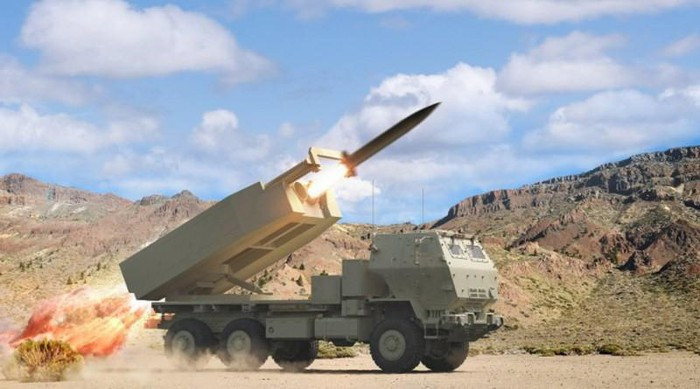 Việc vừa có thể phóng rocket lại vừa có thể phóng cả tên lửa đạn đạo chiến thuật, mặt khác lại có thể triển khai cả trên tàu chiến khiến cho hệ thống M142 HIMARS nằm trong nhóm các loại vũ khí nguy hiểm nhất thế giới.