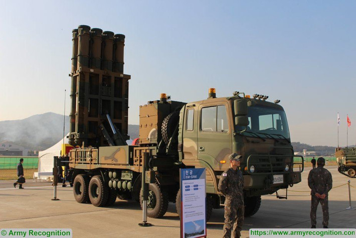 Đó chính là tổ hợp tên lửa phòng không KM-SAM do nước này hợp tác phát triển cùng với Nga, tính năng của hệ thống trên được nhận xét chẳng thua kém gì S-350E Vityaz.