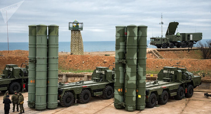 Hơn nữa nếu mua S-400, Saudi Arabia chắc chắn sẽ bị Mỹ trừng phạt nặng nề theo các điều khoản của Đạo luật CAATSA, rõ ràng Riyadh không hề mong muốn điều đó.