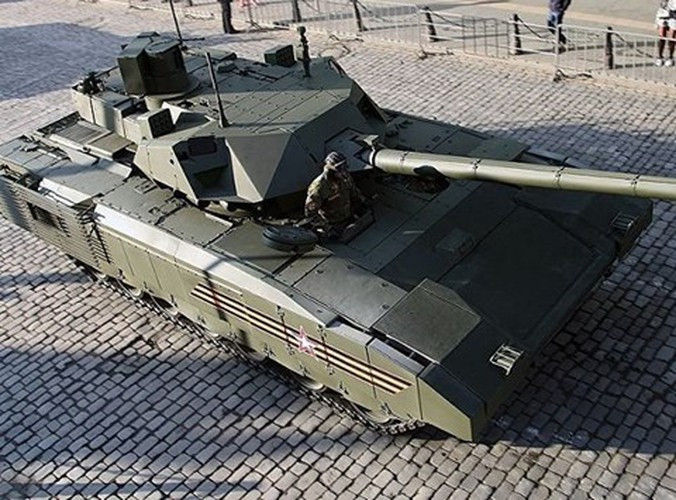 Thứ hai, nếu đã kiểm tra tính hiệu quả của tên lửa Kalibr, tiêm kích Su-57, trực thăng Mi-28NM, các hệ thống chiến tranh điện tử... sau đó kiểm tra T-14 Armata trong điều kiện khí hậu Syria sẽ cho Nga cái nhìn rõ nhất về tính năng vũ khí.
