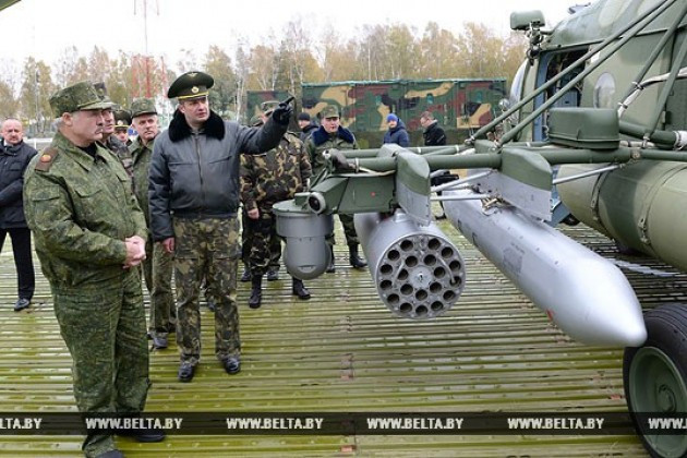 Belarus và Nga chính là hai quốc gia có mối liên kết chặt chẽ nhất sau khi Liên bang Xô Viết sụp đổ, Minsk cùng Moskva đã ký hiệp ước thành lập nhà nước liên minh và để ngỏ khả năng sáp nhập thành một.
