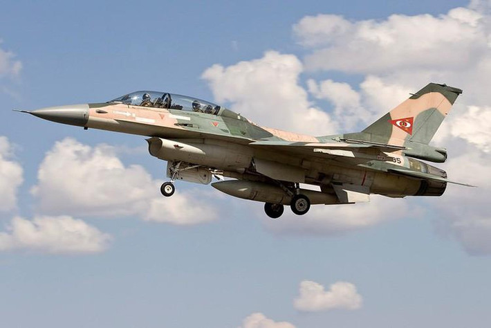 Tiêm kích F-16 của Venezuela đã tương đối cũ, còn "hổ mang chúa" Su-30MK2 mới hơn và chúng đang là xương sống giúp Không quân Venezuela đủ sức đương đầu với các loại tiêm kích hiện đại trên thế giới.