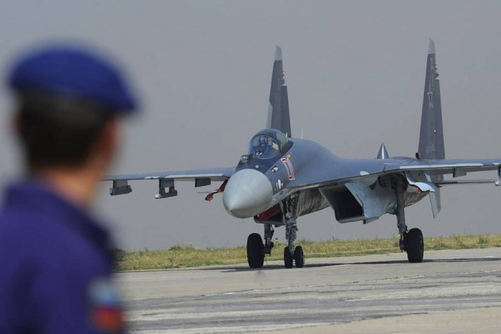 Giai đoạn 2010 - 2020, Safronov làm việc cho nhật báo Kommersant, chuyên phụ trách các thông tin về công nghiệp hàng không - vũ trụ, kỹ thuật quốc phòng và hợp tác quốc phòng.