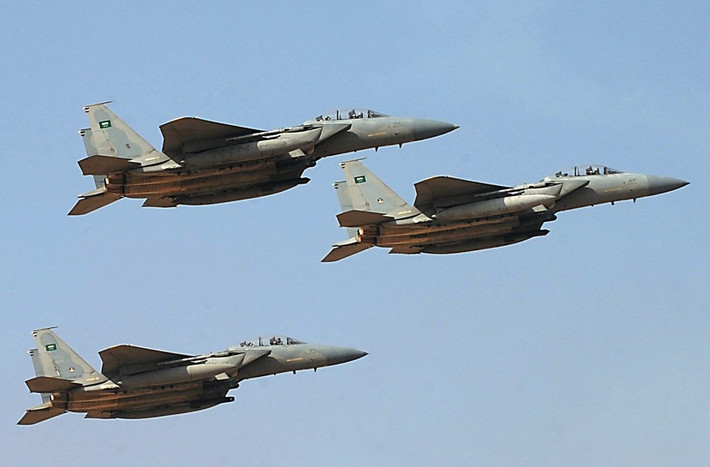 Ngoài ra còn phải đặc biệt đề phòng nguy cơ Saudi Arabia sẽ phát động cuộc tấn công tầm xa thông qua tên lửa đạn đạo DF-3 vào thẳng các cơ sở lọc hóa dầu của Iran để trả đũa.