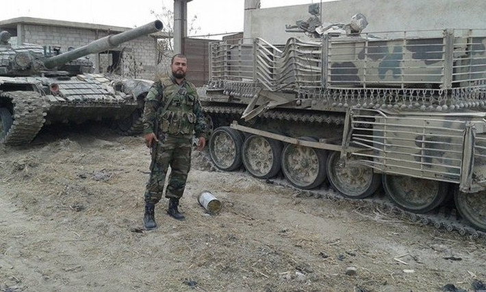 Quân chính phủ Syria đã cải tiến hệ thống giáp bằng cách lắp thêm cho xe tăng T-72 của họ những bộ giáp dạng lồng thép che kín toàn thân với mục đích chính là để ngăn đạn rocket kiểu RPG hay SPG trong tay quân nổi dậy.