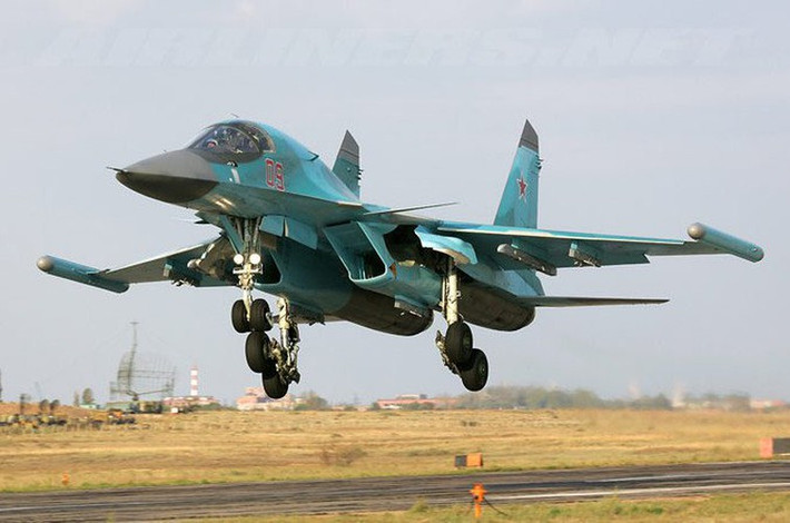 Được biết tất cả các máy bay Su-34 theo hợp đồng mới sẽ được sản xuất theo chương trình phát triển có tên gọi "Sych". Nội dung hiện đại hóa bao gồm cập nhật hệ thống điện tử hàng không, cài đặt vũ khí chính xác và một bộ khí tài trinh sát treo ngoài.