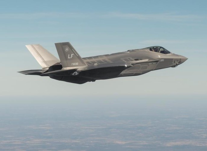 Ngoài ra báo chí Nga còn lưu ý rằng Israel cũng không dám sử dụng tiêm kích tàng hình F-35 của mình tại Syria, có thể họ nhận được khuyến nghị từ Washington, bởi vì S-400 của Nga có thể phát hiện ra và thậm chí giúp Syria hạ gục chúng.
