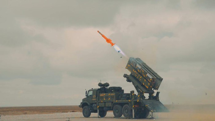 Quân đội Thổ Nhĩ Kỳ được trang bị các tổ hợp MIM-14 Nike-Hercules, MIM-23 Hawk, ngoài ra còn có các hệ thống phòng không tầm ngắn, bao gồm Rapira và Zypkyn.