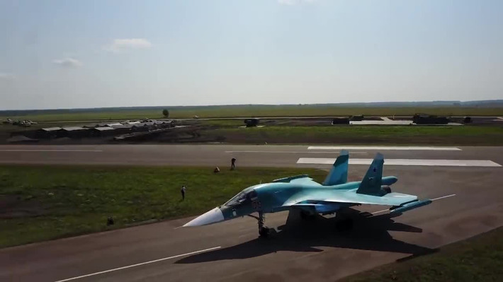 Hiện nay những chiếc Su-34 kết hợp với Su-24 đã thay thế toàn bộ vai trò của những chiếc trực thăng tấn công của Nga tại chiến trường này.