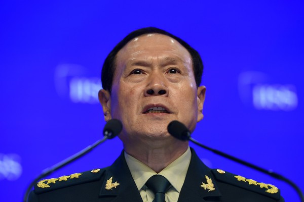 Trung Quốc nói chuyến thăm của Bộ trưởng Azar là mối đe dọa đối với "an ninh và ổn định". Bộ trưởng Quốc phòng Trung Quốc Ngụy Phượng Hòa trước đó cảnh báo Washington không thực hiện "những bước đi nguy hiểm".