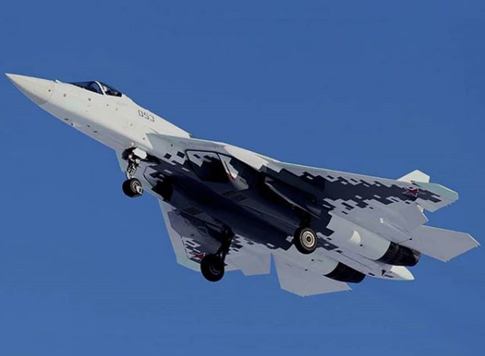 Hãng thông tấn khu vực Trung Đông Al Masdar News cho rằng máy bay không người lái cảm tử có thể đã được huy động, nhưng hiện tại kho vũ khí của Nga chưa có UAV với khả năng hoạt động ở khoảng cách xa như trên.