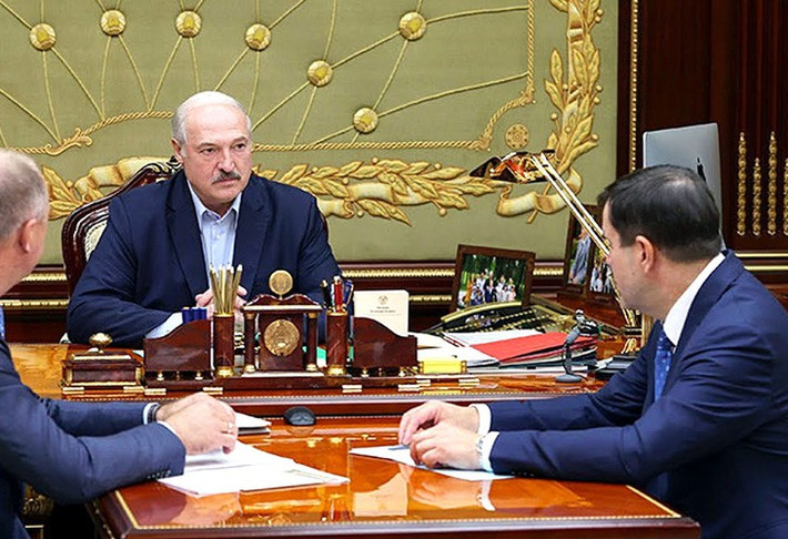 Trong lúc này Belarus chưa đưa ra phản ứng trước những yêu cầu từ phía Nga, tuy nhiên theo đánh giá thì rất khó để Moskva có thể tác động vào chính quyền Minsk.