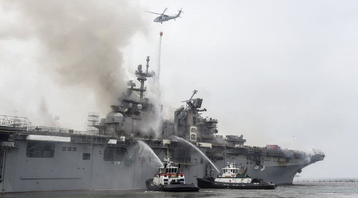 "Chúng tôi quyết định không sửa chữa tàu USS Bonhomme Richard bị hư hại nặng trong vụ cháy bùng phát hôm 12/7, thay vào đó sẽ loại biên và chi khoảng 30 triệu USD để rã sắt vụn con tàu", Thủy quân lục chiến Mỹ ra tuyên bố cho biết.