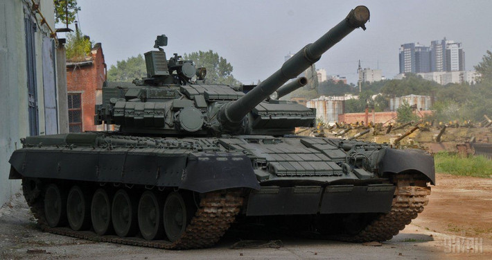Chiều dài của xe chiến đấu bộ binh BMP-80 là 7.800 mm, chiều rộng 3.780 mm và chiều cao là 2.150 mm. Trọng lượng chiến đấu rõ ràng sẽ vượt quá 50 tấn, tức là nặng hơn cả T-80 nguyên bản cho dù đã lược bỏ tháp pháo.