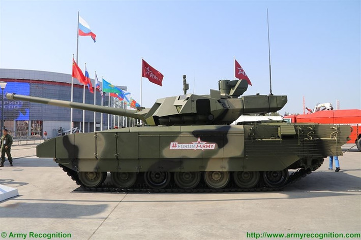 "Nhờ các công nghệ mới và khả năng tiên tiến, T-14 Armata sẽ trở nên rất hấp dẫn đối với các quốc gia muốn đạt được lợi thế so với những nước láng giềng. Bạn có thể kể tên ít nhất 5 quốc gia muốn mua T-14, đó là Ấn Độ, Belarus, Algeria, Việt Nam và Ai Cập", nguồn tin cho biết.