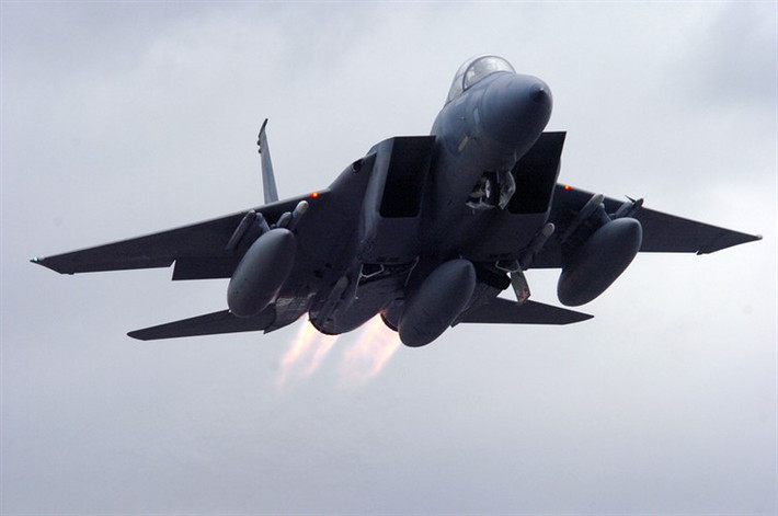 Cho đến thời điểm hiện tại tiêm kích F-15 vẫn được mệnh danh là "Đại bàng bất bại" khi trăm trận trăm thắng và chưa từng bị đối phương bắn hạ.