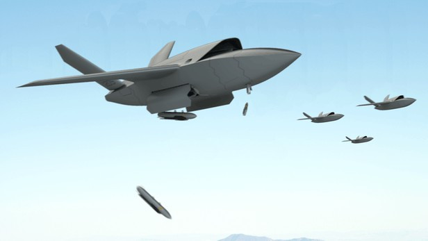 XQ-58A Valkyrie có thể thực hiện nhiệm vụ trinh sát, tác chiến điện tử hoặc yểm trợ hỏa lực.