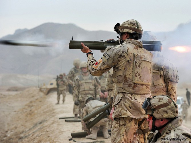 Ưu điểm gọn nhẹ, dễ sử dụng, M72 LAW được đánh giá là "bùa hộ mệnh" cho các cánh quân chuyên nhiệm vụ đột kích.