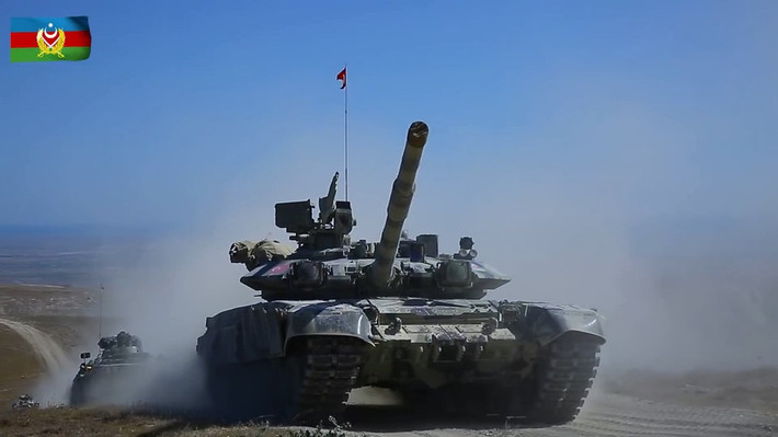 Ankara đã đưa binh sĩ, máy bay không người lái Bayraktar TB2, tiêm kích F-16 và thậm chí cả những tay súng từ Afrin tới điểm nóng để sẵn sàng tham chiến cùng quân đội Azerbaijan.