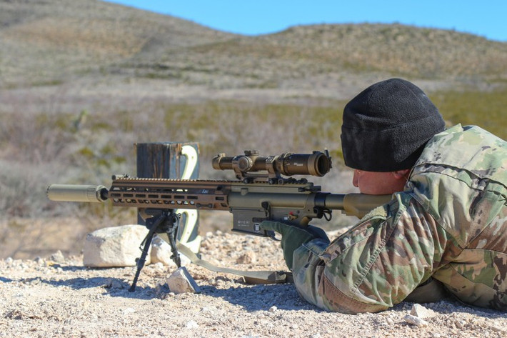 M110A1 có trọng lượng nhẹ hơn phiên bản gốc trong khi vẫn giữ được sự ổn định tuyệt vời khi bắn.