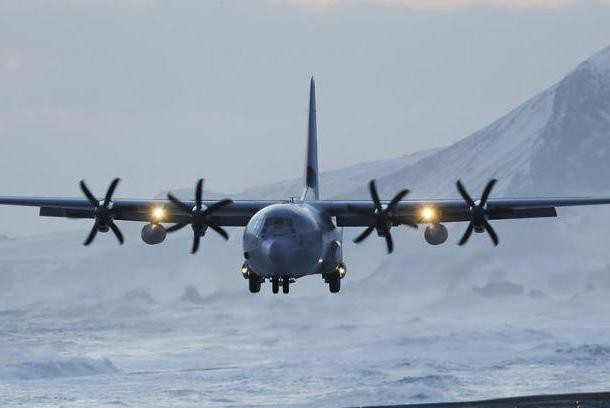 So với phiên bản C-130 thế hệ cũ thì biến thể C-130J được trang bị cánh quạt 6 lá cùng động cơ thế hệ mới có tác dụng làm giảm tiếng ồn, cho hiệu suất hoạt động cao hơn hẳn.
