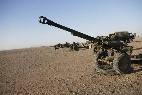 Dựa vào các thông số - đặc biệt là tầm bắn vượt trội - pháo L119 được Ukraine tuyên bố rằng sẽ là đối thủ "nặng ký" đối đầu với pháo D-30 và pháo 2S1 "Carnation" mà quân Nga đang sử dụng với cỡ nòng 122mm.