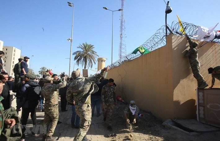Cuộc họp diễn ra trong bối cảnh ngày càng nhiều người Iraq xuống đường phản đối ảnh hưởng ngày càng gia tăng của Iran tại nước này.