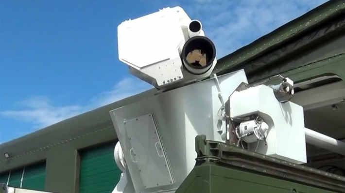 Ông Shoigu đã tiết lộ rằng rằng, hệ thống laser chiến đấu của Nga mang tên Peresvet đã chính thức làm nhiệm vụ tại khu vực nó được triển khai trực chiến trong gần một tháng qua.