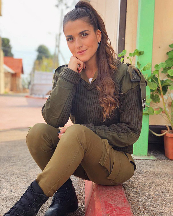 Một giáo trưởng Do Thái thậm chí đòi sa thải tham mưu trưởng Lực lượng phòng vệ Israel và buộc tội ông "truyền bá tư tưởng nữ quyền cực đoan".
