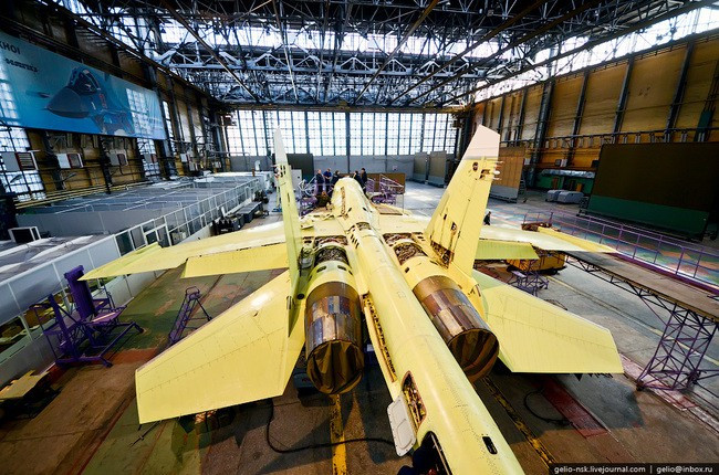 Kênh truyền hình Zvezda mới đây đưa tin, phi đội Su-34 thứ hai trong trung đoàn không quân cận vệ hỗn hợp số 2 thuộc sư đoàn không quân cận vệ số 21 - quân đoàn phòng không - không quân số 14 của quân khu Trung tâm đóng tại sân bay Chelyabinsk đã đi vào trực chiến.