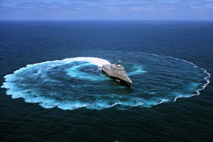 Lần ghé thăm của tàu USS Gabrielle Giffords tới Việt Nam lần này tiếp tục được coi là tín hiệu tốt, mở ra cho các hợp tác quốc phòng giữa hai nước.