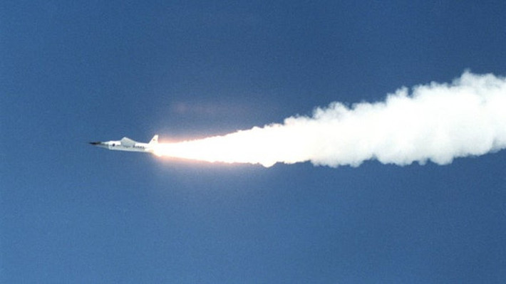 Tập đoàn công nghiệp quốc phòng khổng lồ Lockheed Martin tự tin cho hay rằng mặc dù đi sau nhưng với tiềm lực khoa học và tài chính hùng hậu, Mỹ sẽ vượt qua Nga trong cuộc đua vũ khí siêu vượt âm.