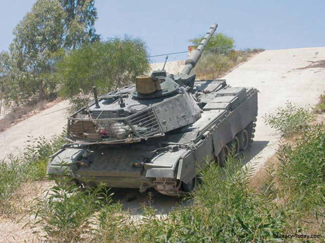Vũ khí chính của M60T Sabra Mk III là pháo 120mm mới (thay cho pháo 105 mm của M60) có thể thay thế bởi các chi tiết vũ khí và hậu cần của NATO.