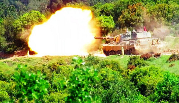 Các phiên bản xe tăng Leopard 1A1/A2 được trang bị một hệ thống điều khiển hỏa lực mới cho phép tác chiến ban đêm và trong thời tiết xấu.