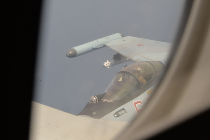 Chỉ trong khoảng thời gian hơn 1 giờ đồng hồ, chiếc P-8A của Mỹ đã 2 lần bị Su-35 Nga ngăn chặn. Đây cũng là sự cố "ngăn chặn không an toàn" thứ hai diễn ra giữa máy bay P-8A Mỹ và chiến đấu cơ Su-35 Nga trên biển Địa Trung Hải trong vòng chưa tới 2 tuần.