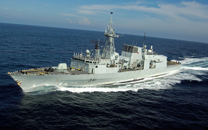 Được biết tàu chiến Canada này chính là HMCS Ottawa vừa thực hiện chuyến thăm cảng Pyeongtaek của Hàn Quốc và đang trên đường đến Thái Lan.